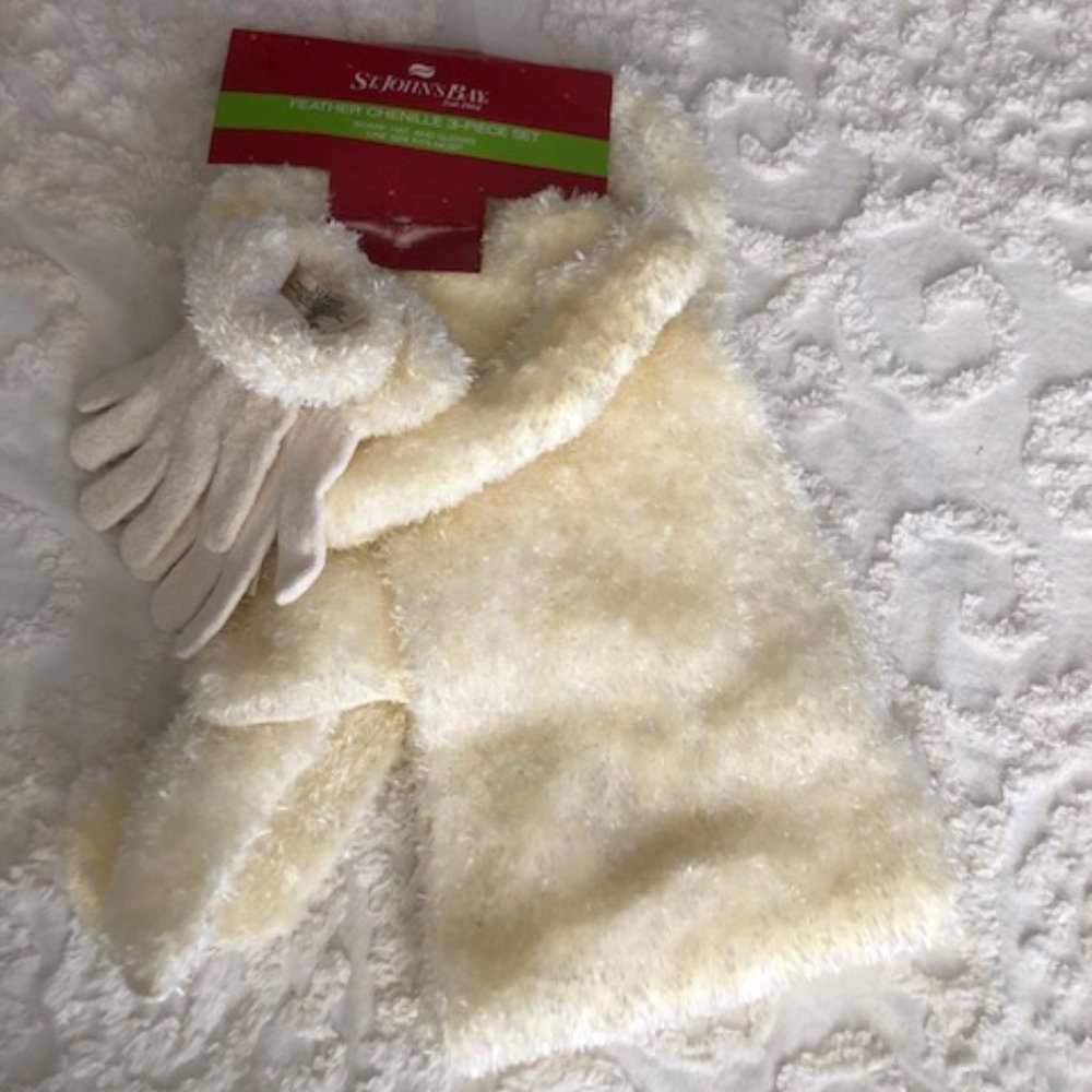 Chenille Scarf, Hat & Gloves Set